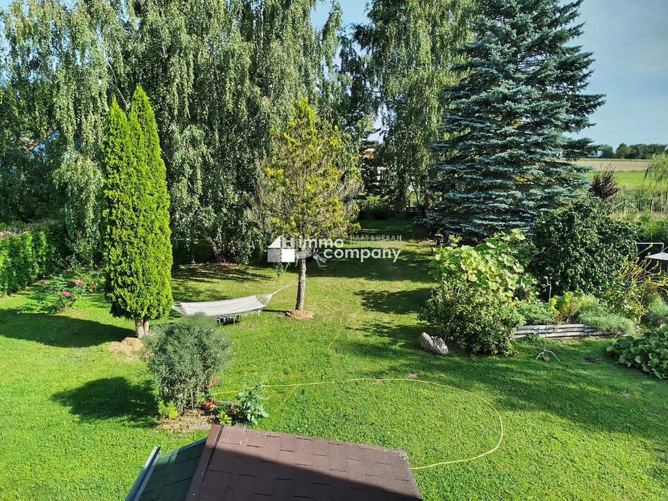 Einfamilienhaus mit großem Garten in ruhiger Sackgasse