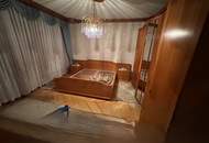 sehr gepflegtes Wohnhaus mit traumhaftem Blick auf die Burg