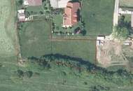 2 Parzellen in sonniger Ruhelage - Baugrundstück mit Potential