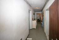 Sanierungsbedürftiges Wohnhaus in sonniger Lage