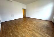 Einziehen oder vermieten: Sanierte 2-Zimmer-Wohnung