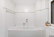 Effiziente aber Großzügige Gartenwohnung mit ca. 200 m² Garten, Luxus Küche mit Gaggenau Geräte und in ruhige Lage aber nähe U-Bahn