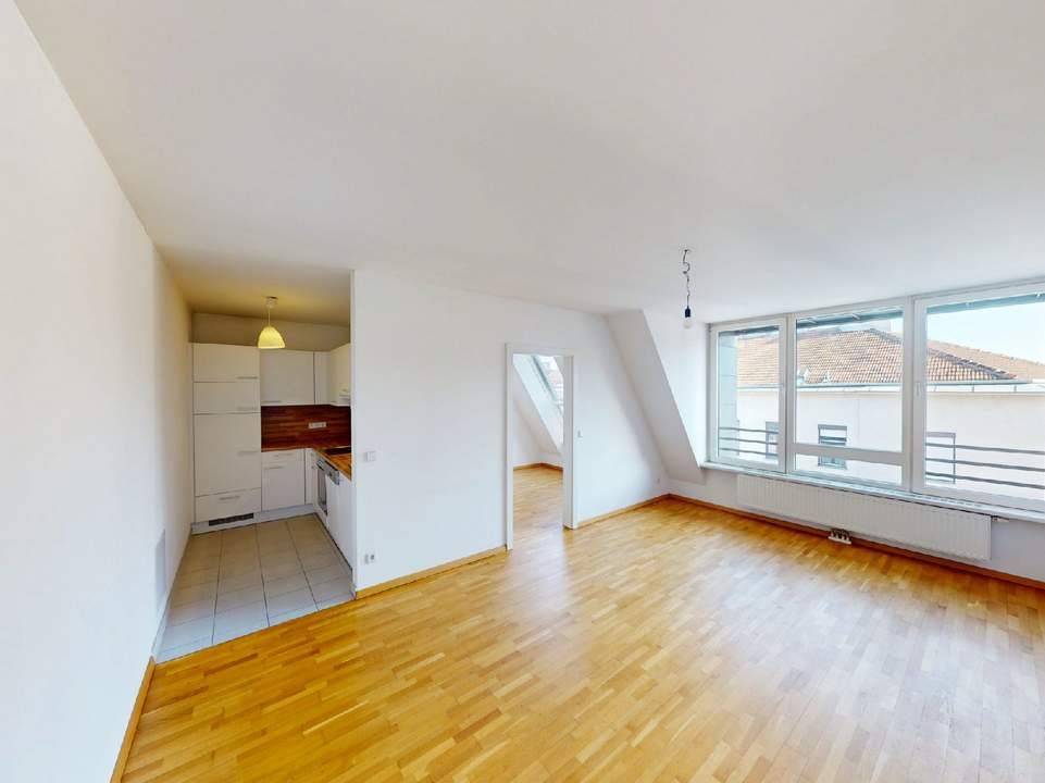 Helle Wohlfühlwohnung im Dachgeschoß- Donaukanal und Prater in der Nähe