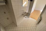 Helle 2-Zimmer-Dachgeschosswohnung – Sofort verfügbar!