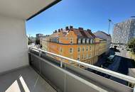 Erstbezug nach Generalsanierung: Stylischer 3-Zimmer-Wohntraum mit Balkon & Fernblick