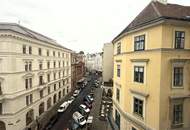 Kleine Innenstadtwohnung mit Blick auf Ronacher // Small city center apartment with a view of Ronacher //