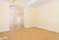 Exklusive Praxis oder Büro mit eigenem Eingang – nur wenige Schritte von der Oper entfernt