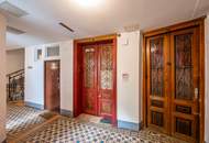 ++NEU++ 4-Zimmer Altbau-Wohnung (sanierungsbedürftig) in tolle Lage viel Potenzial!