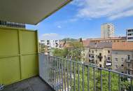 Zwei Zimmer Genossenschaftswohnung mit Balkon