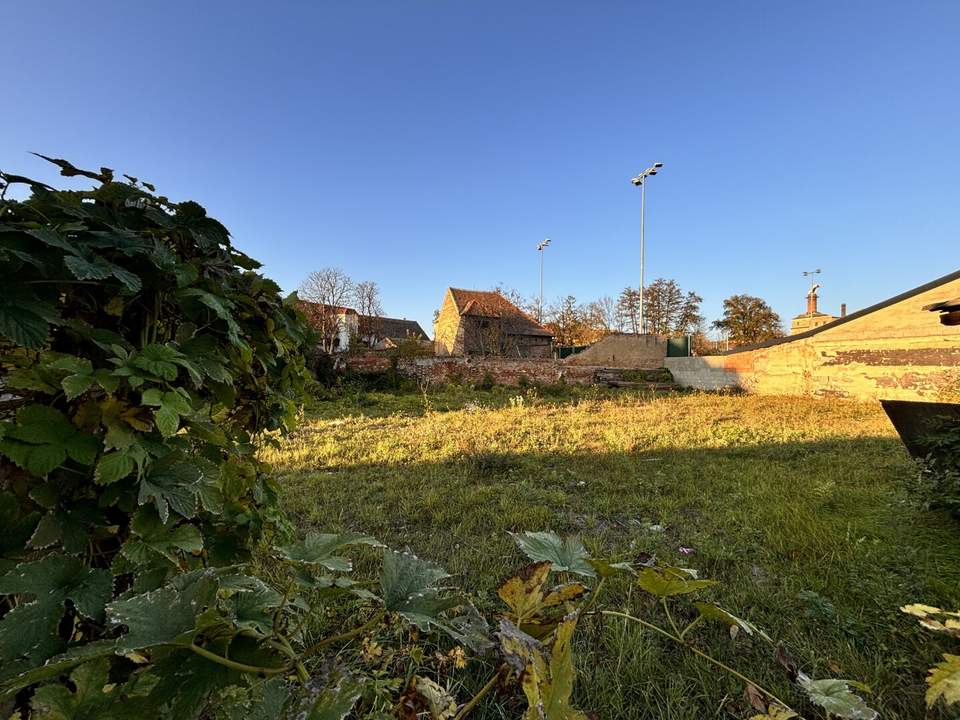 Bauträger-Grundstück in Laa an der Thaya! Unverbaut in Zentrumslage