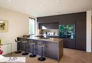 Modernes Luxusrefugium mit 5 Zimmern und großem Outdoor-Pool!