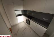 Sanierte Altbauwohnung mit Freifläche an der U3