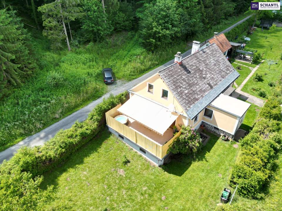 Großzügiges Einfamilienhaus mit 2.270 m² Grundstück und vielseitigen Nutzungsmöglichkeiten