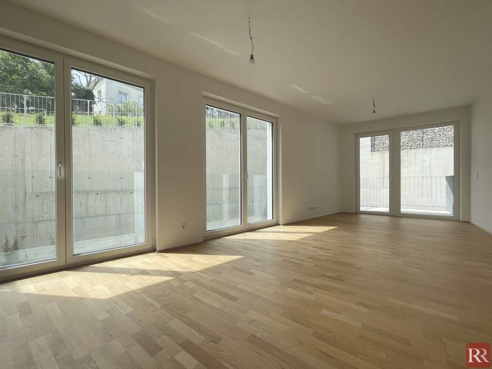 Moderne 3-Zimmer-Wohnung mit großem Garten