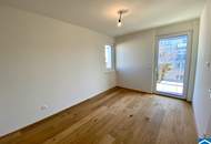 Wunderschöne Dachgeschosswohnung mit großer Terrasse und Wintergarten!