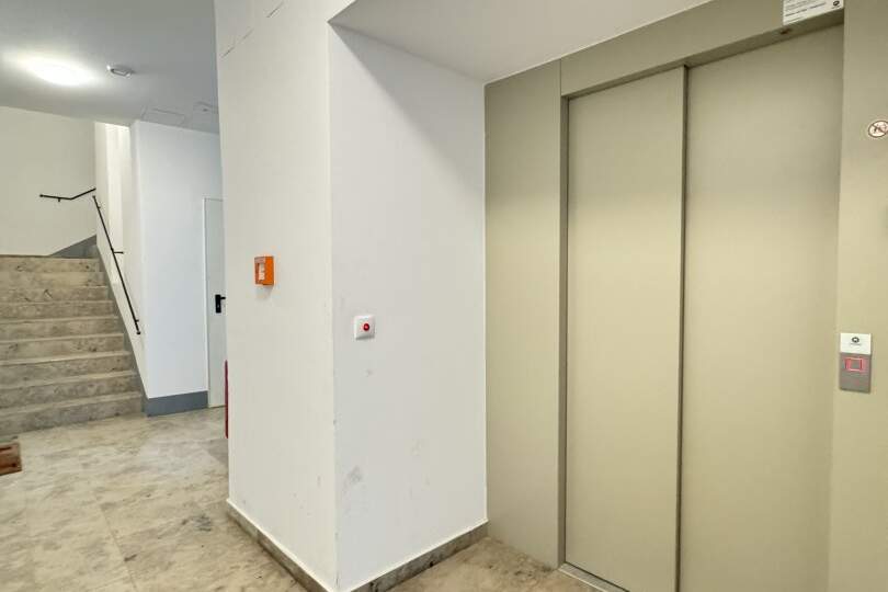 Stilvolle Altbauwohnung mit Lift – Unbefristet vermietet, Wohnung-kauf, 83.500,€, 1150 Wien 15., Rudolfsheim-Fünfhaus