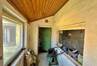 Stark sanierungsbedürftiges Landhaus - ideal für Handwerker!