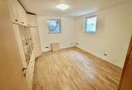 GROSSZÜGIGE VILLA IN BOCKFLIEß MIT 11 ZIMMER, POOL, DOPPELGARAGE UND WUNDERSCHÖNEM GARTEN