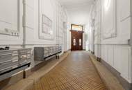 Altbauwohnung mit Klimatisierung und maßgefertigtem Interieur
