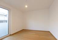Gut aufgeteilte Praxisräumlichkeiten mit westseitigem Balkon, Eigengarten und PKW-Stellplatz