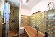 Solides Wohnhaus mit Nebengebäuden und 2.200m² Baugrund nahe Bodenbauer
