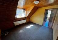 ***OPEN HOUSE Freitag, 29. Mai 2026 von 13 - 15 Uhr*** Sanierungsbedürftiges Einfamilienhaus mit Werkstatt und Carport