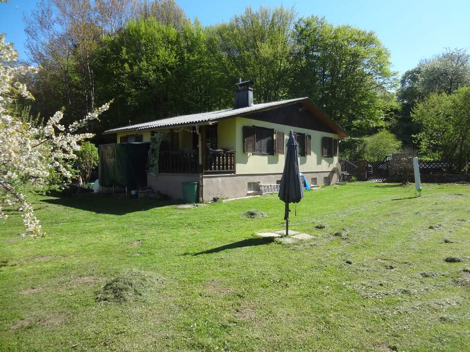 SMARTER BUNGALOW IN RUHIGER, SONNIGER LAGE!