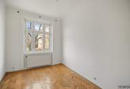 7-Zimmer Altbau mit 3m Raumhöhe - ganzes Stockwerk