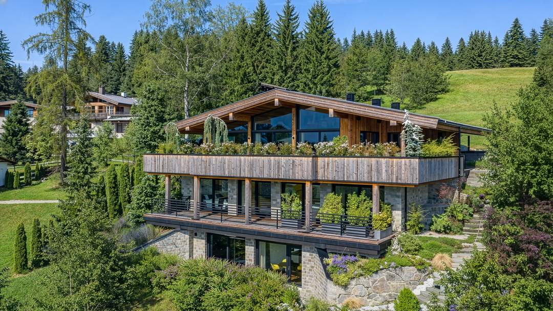 THE LUXURY DIAMOND MOUNTAIN HOME