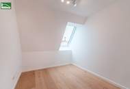 Wunderschöner Altbaustil. Hochwertigst sanierte Erstbezugswohnung mit guter Anbindung. - WOHNTRAUM