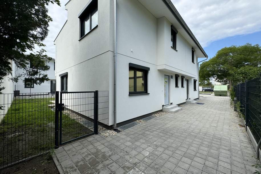 Doppelhaushälfte zum Wohlfühlen … Prov. frei f. Käufer // Semidetached house to feel good … Buyer Comm. free ! //, Haus-kauf, 829.900,€, 1220 Wien 22., Donaustadt