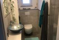 Exklusive Villa mit Pool, PV-Anlage & 4 Garagen in hochwertiger Massivbauweise (Provisionsfrei)