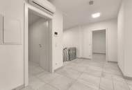 Traumhafte Dachgeschosswohnung – Erstbezug in hochwertig gebautem Wohnhaus - Klimaanlage - Moderne Küche - Gemeinschaftsgarten