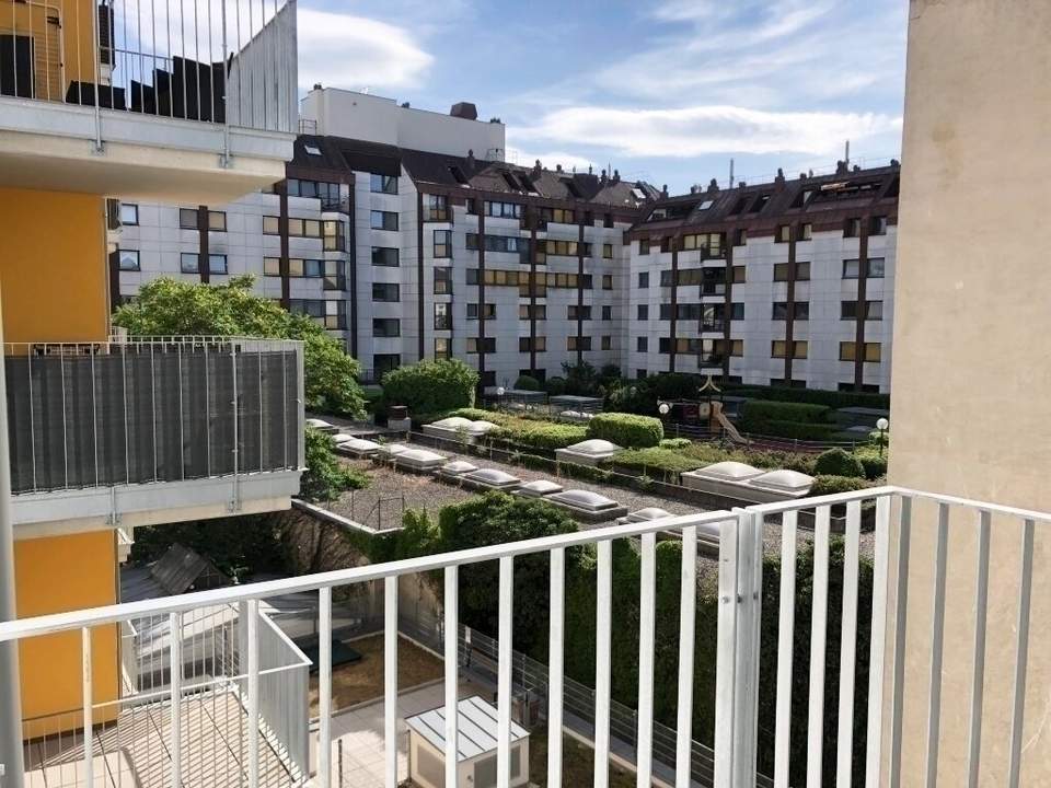 helle 2-Zimmer NEUBAU Wohnung mit Balkon!