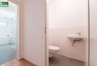 Hochwertige Erstbezugs-Wohnung mit großem Hof-Balkon und Küche nahe Schönbrunn!