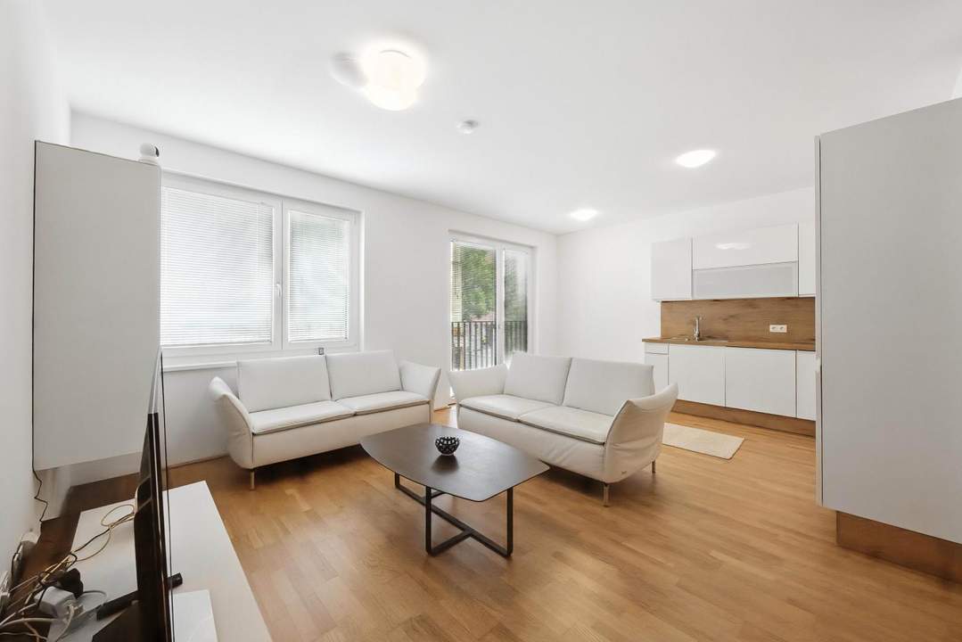 RESIDE IN ONE OF VIENNA'S BEST LOCATIONS!