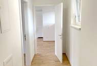 UNBEFRISTET - Sonnige 3-Zimmerwohnung mit großer Terrasse und überdachten Stellplatz