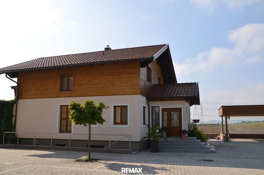 Gepflegtes Einfamilienhaus + gut geführte Frühstückspension bei Tulln!
