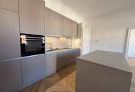 Erstbezug nach Generalsanierung - exklusive 4 Zimmer Altbauwohnung zu vermieten