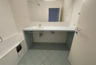 Erdgeschoß, barrierefrei, Innenhof! Ruhige, loft-artige Neubauwohnung mit 2 kl. Terrassen