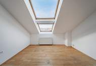 Sanierungsbedürftige 2,5-Zimmer-Dachgeschoßwohnung mit Potenzial!