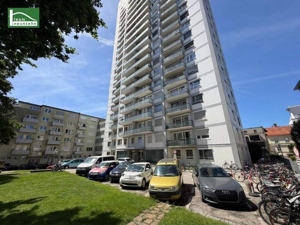Großzügige 4-Zimmer-Wohnung mit drei Balkonen im 10. Obergeschoss in Graz