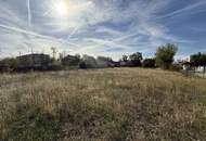 Ebenes großes Grundstück in zentraler Lage mit ca. 1.878 m2