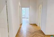 Erstbezug nach Sanierung: Traumhafter 4-Zimmer-Altbau mit moderner Ausstattung