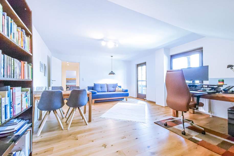 Hochwertig renovierte 2-Zimmer-Wohnung in Igls mit atemberaubenden Ausblick vom gewaltigem Balkon!, Wohnung-kauf, 379.000,€, 6020 Innsbruck-Stadt