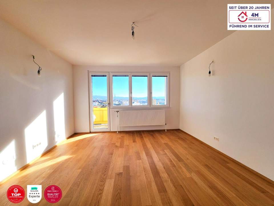 Hochwertig sanierte 3-Zi.-Wohnung mit Loggia & traumhaftem Fernblick aus allen Zimmern