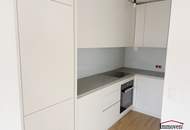HOFSEITIG - Schöne 4-Zimmerdachgeschosswohnung mit Terrasse und Klimaanlage!