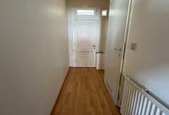 Anleger aufgepasst! Kompakte Altbauwohnung in ruhiger Seitenstraße mit hervorragender Infrastruktur