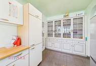 Große Villa thronend über Feldkirch mit Baulandreserve