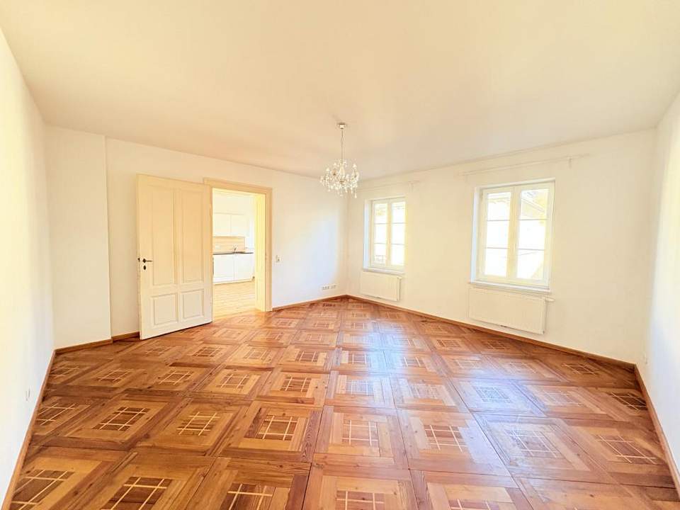 Stilvolle Altbauwohnung im Zentrum